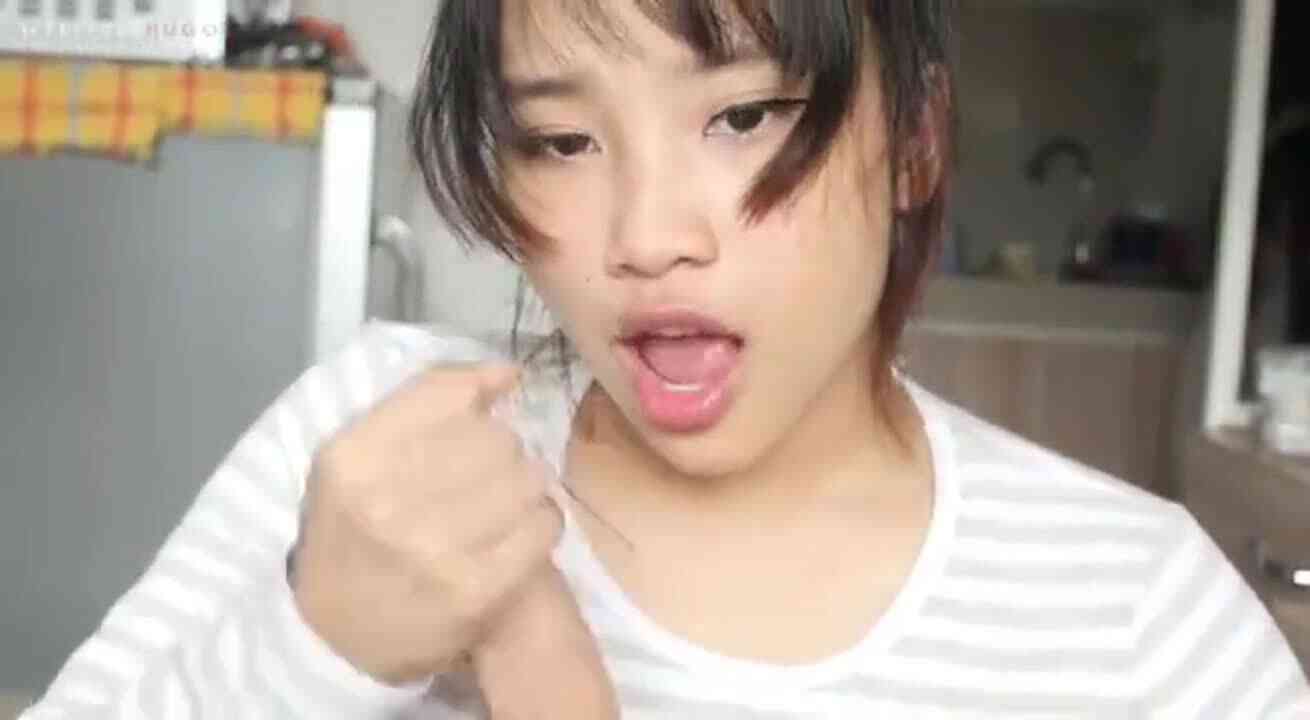 มันน่านัก อยากจะอมทั้งอัน