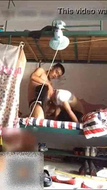 ขอเย็ดหน่อย เพื่อนไม่อยู่