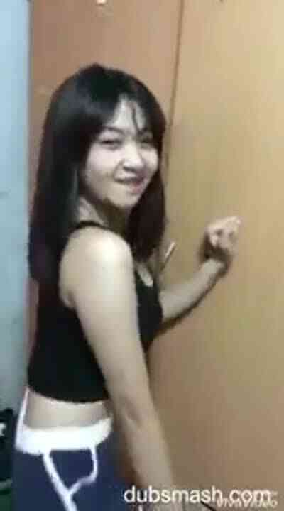 สาวหน้าหวานเอวสปริง ลีลาเด็ด