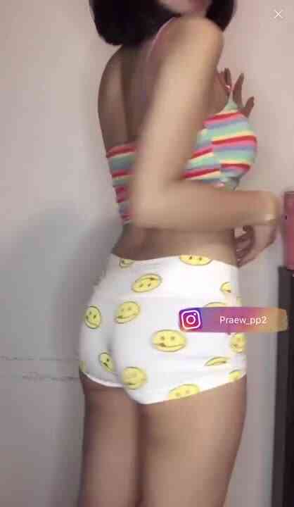 สาวนักเรียนอย่างยั่ว เดี๋ยวเลียให้ล้มเลย