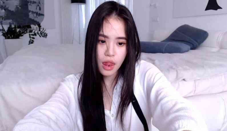 (ยุโรป) เปลียวใตมานั่งเล่นเสียวกับหนูไหม 2