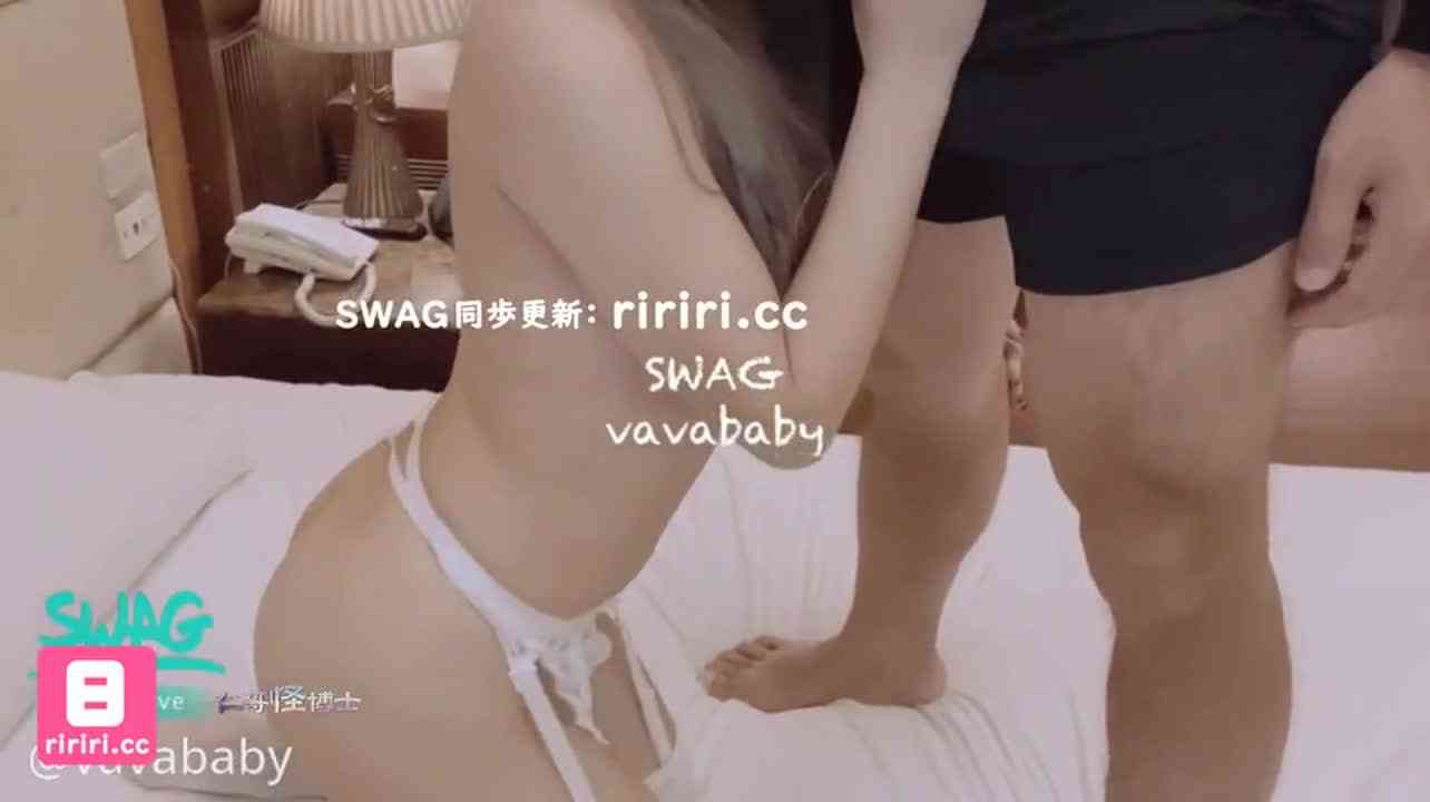 vavababe 娃娃 巨大肉棒粉絲做愛實錄露臉大