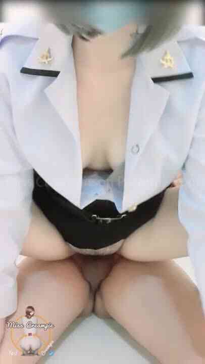 ผู้กองยอดรัก...ยอดขอแตกในนะ [ลูกสาวนายพล ติดใจควยพลทหาร]