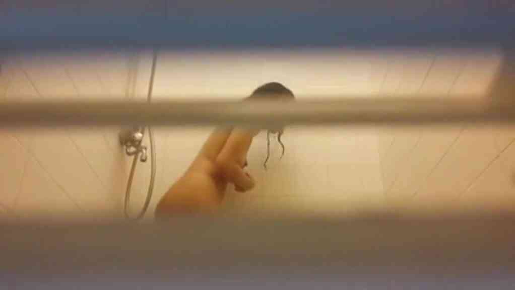 สาวอาบน้ำ